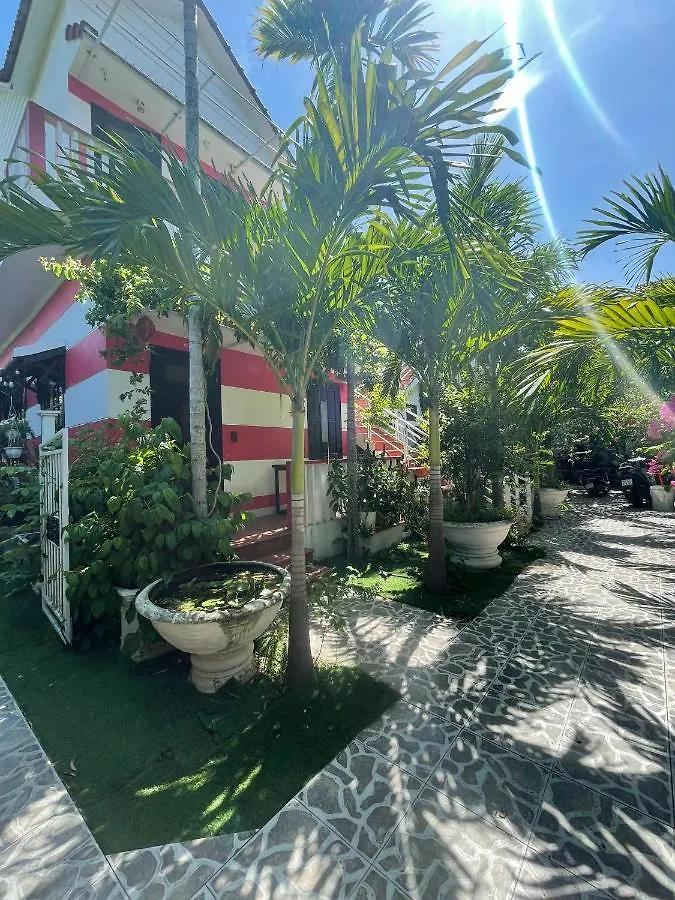 Red House Homestay - Villa Хойан Гостевой дом