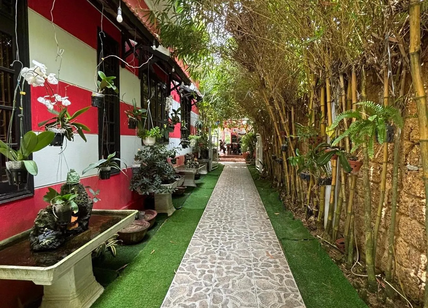 Red House Homestay - Villa Hoi An Guest house